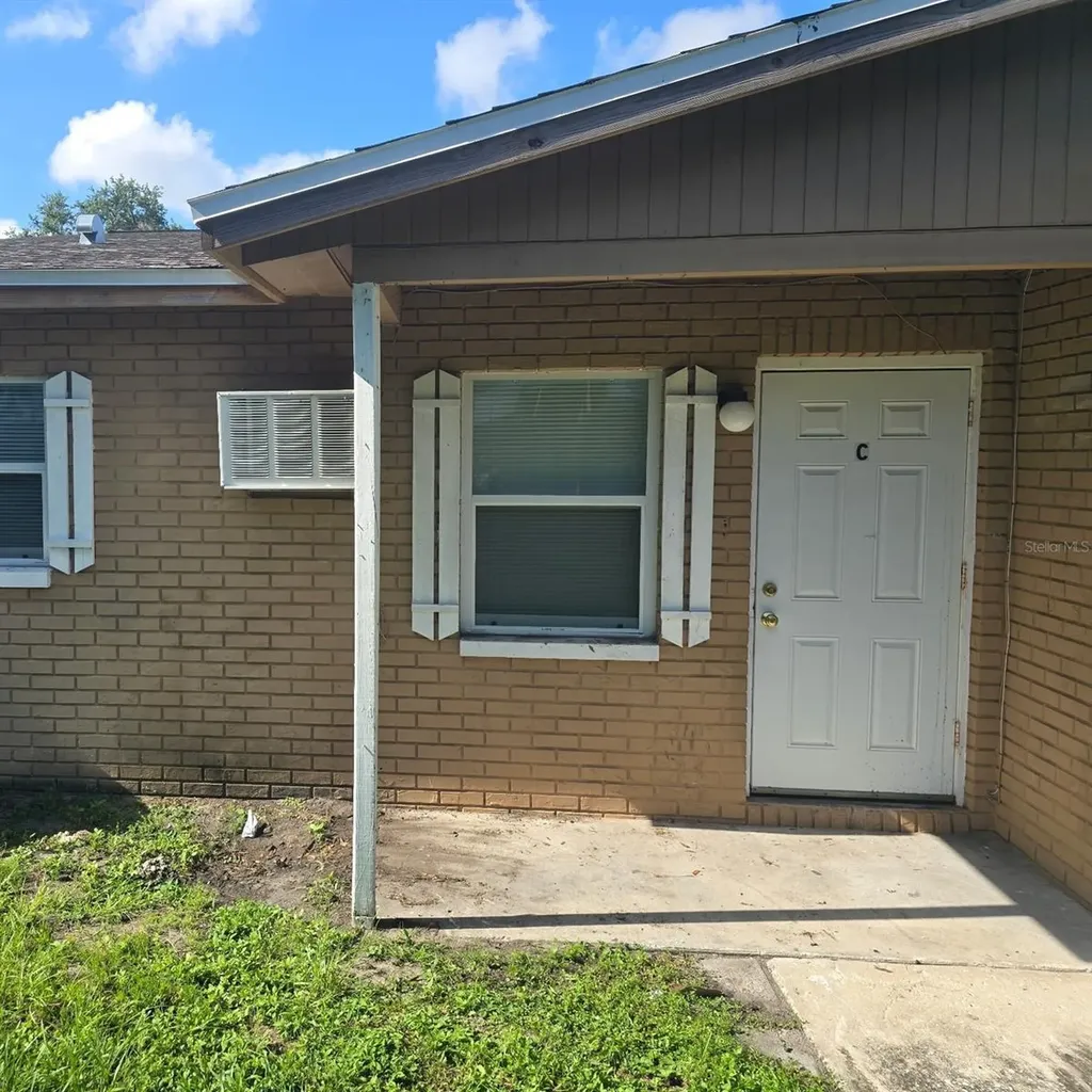 1306 E 137th Avenue Tampa FL 33613