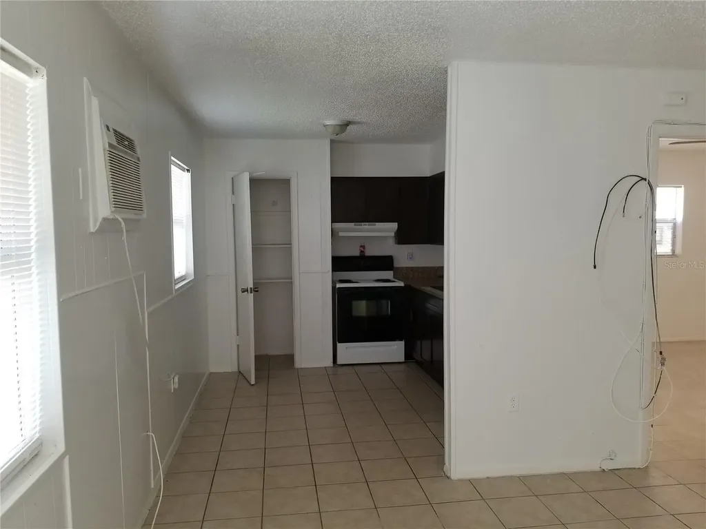 1306 E 137th Avenue Tampa FL 33613