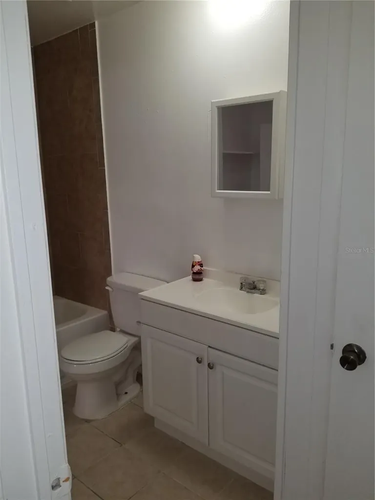 1306 E 137th Avenue Tampa FL 33613