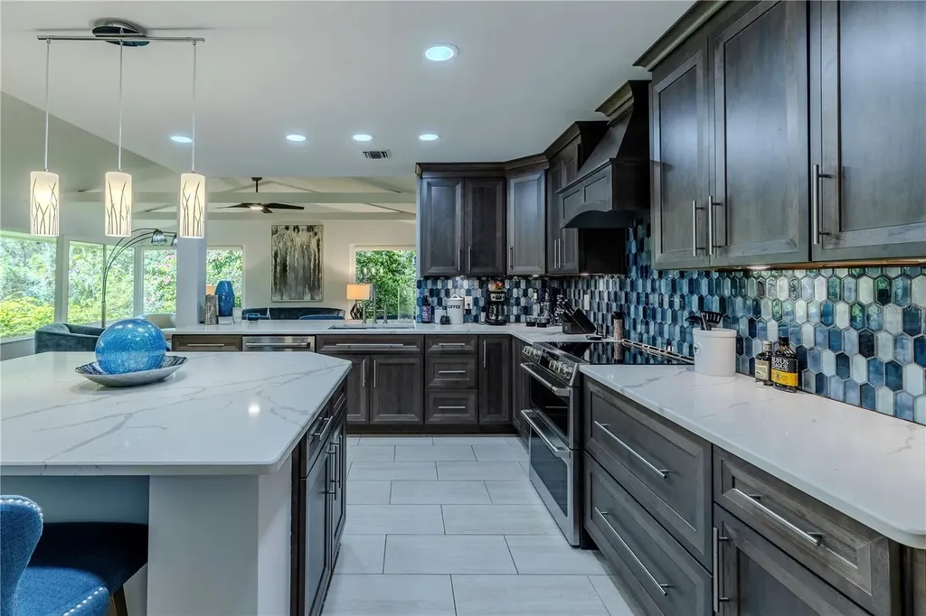 18220 Elmwood Drive Alva FL 33920