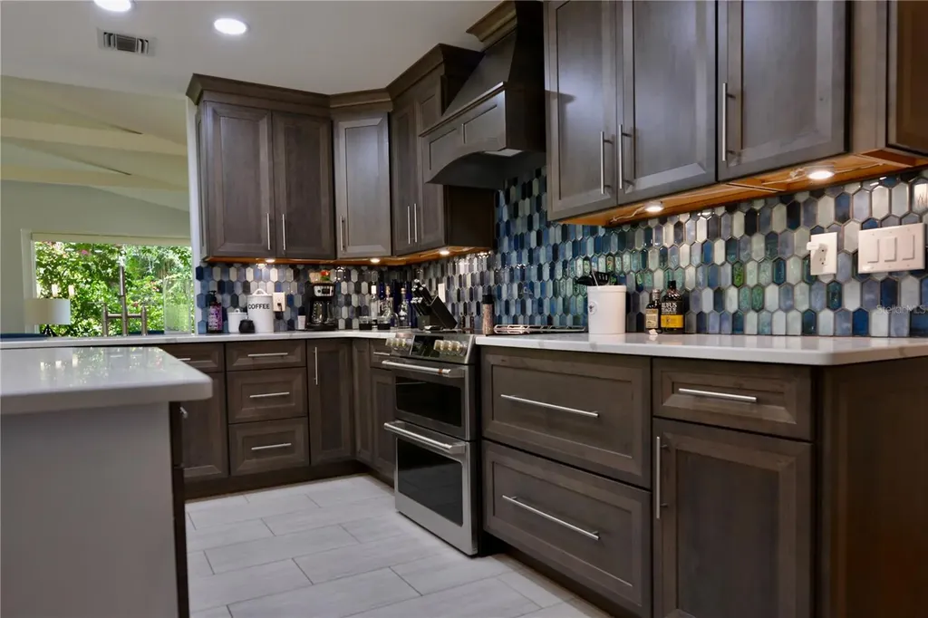 18220 Elmwood Drive Alva FL 33920