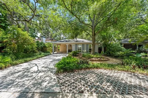 3312 W Carrington Street Tampa FL 33611
