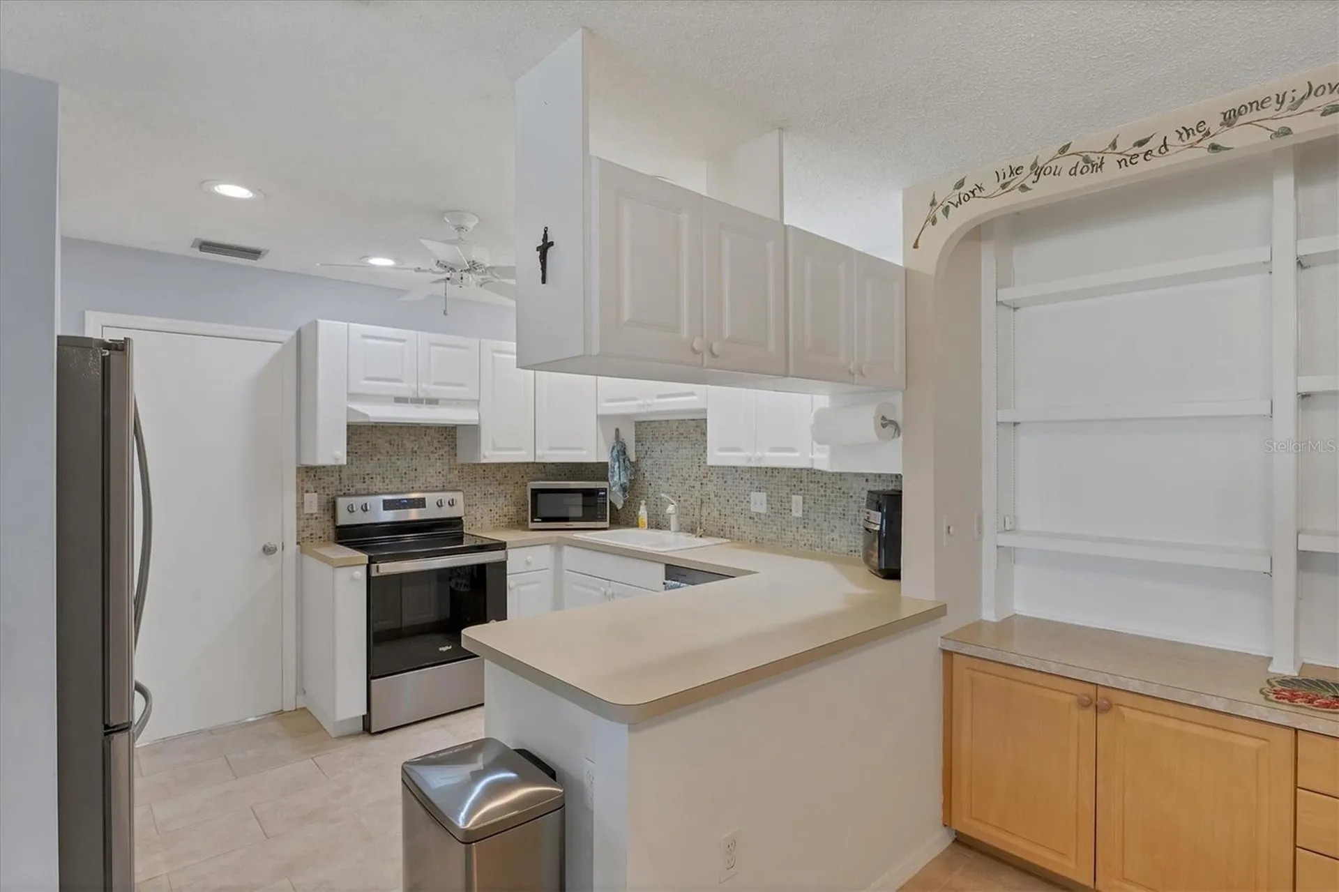 3305 Vivienda Boulevard Bradenton FL 34207