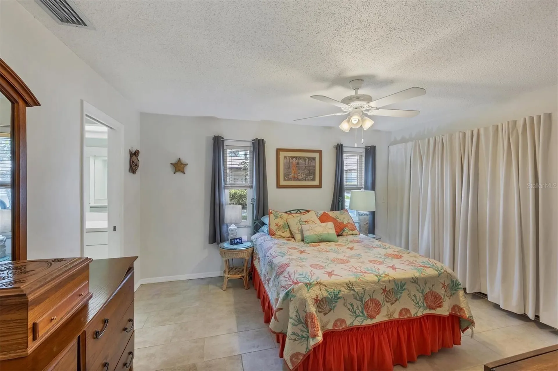 3305 Vivienda Boulevard Bradenton FL 34207