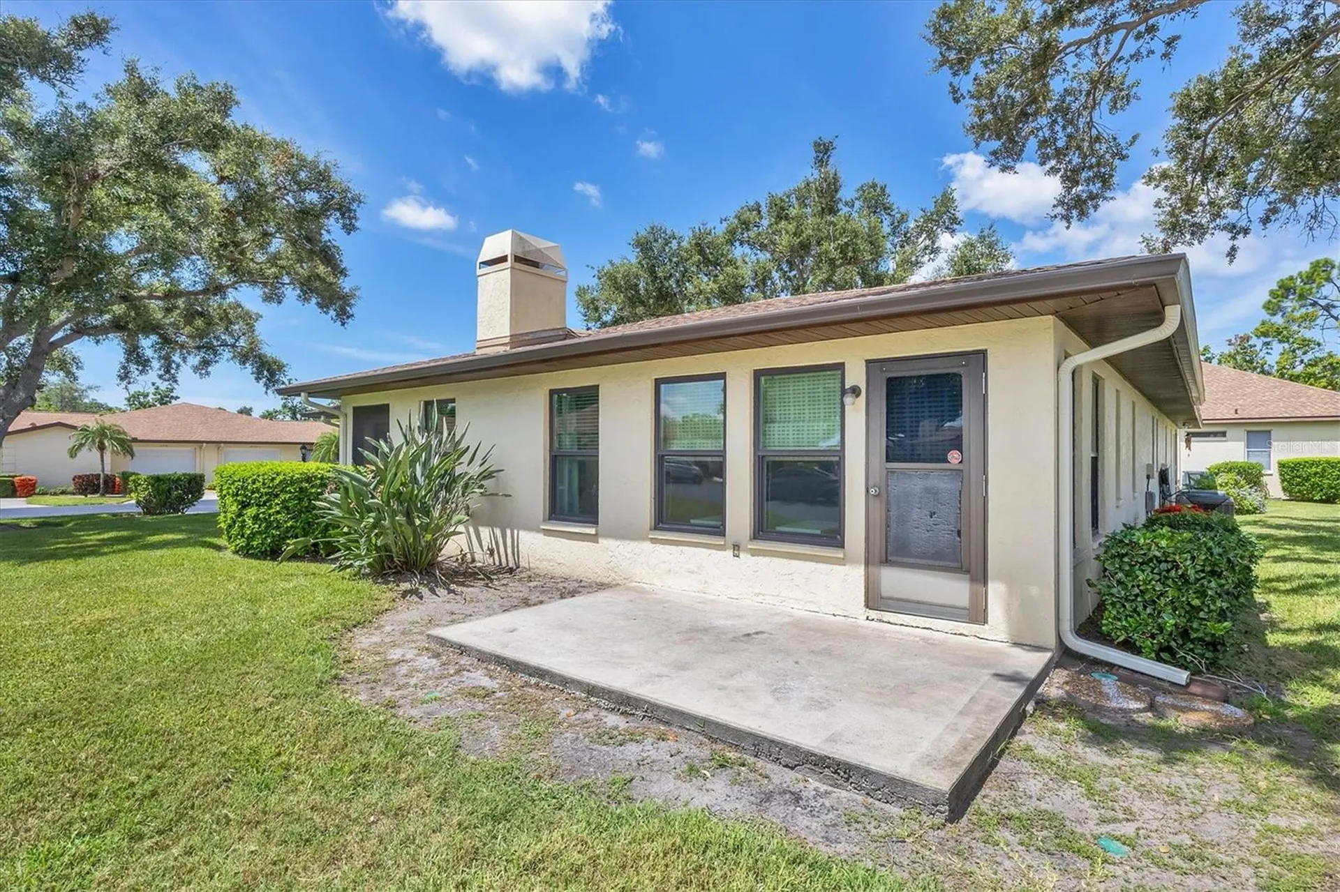 3305 Vivienda Boulevard Bradenton FL 34207