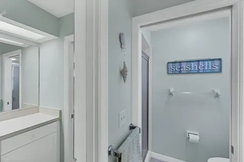 3305 Vivienda Boulevard Bradenton FL 34207