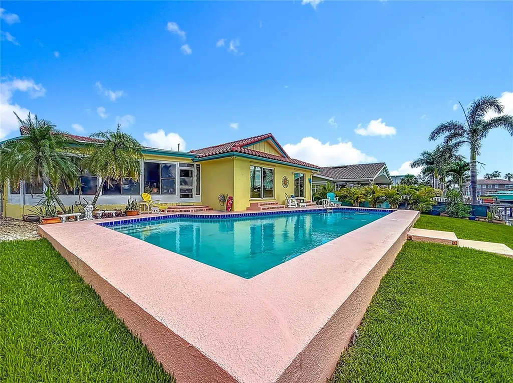 760 Capri Boulevard Treasure Island FL 33706