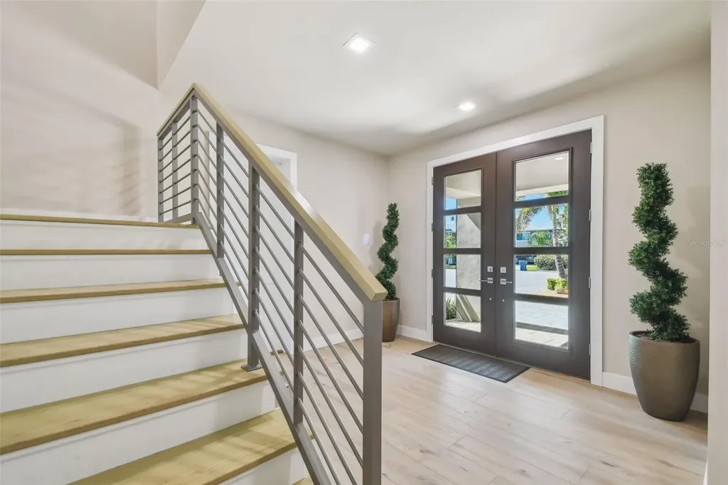 105 9th Street E Tierra Verde FL 33715
