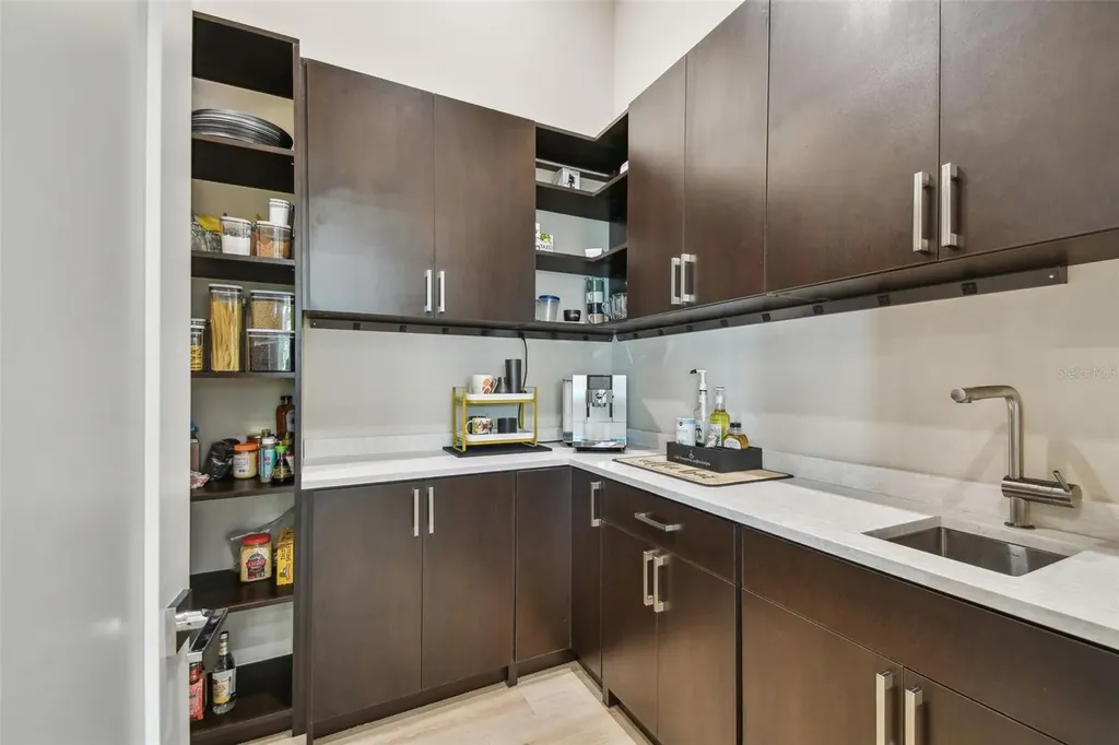 105 9th Street E Tierra Verde FL 33715