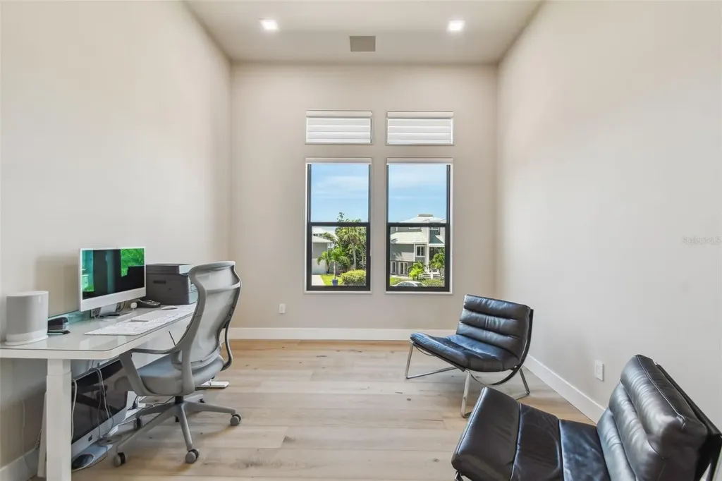 105 9th Street E Tierra Verde FL 33715