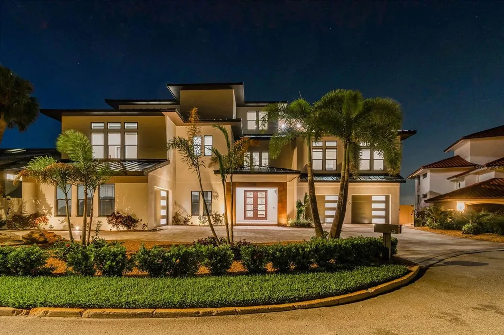 105 9th Street E Tierra Verde FL 33715