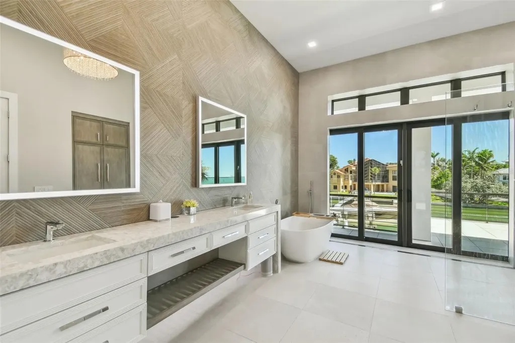 105 9th Street E Tierra Verde FL 33715