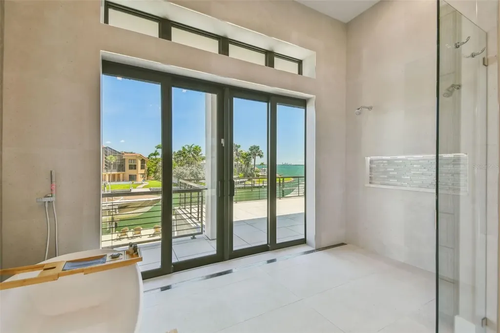 105 9th Street E Tierra Verde FL 33715