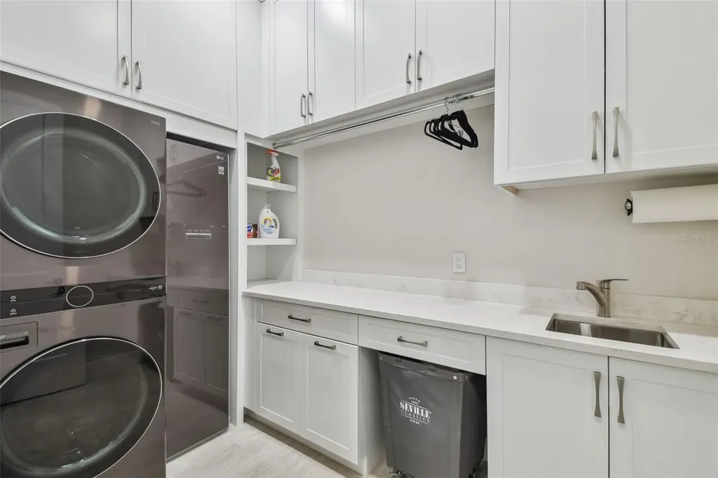 105 9th Street E Tierra Verde FL 33715