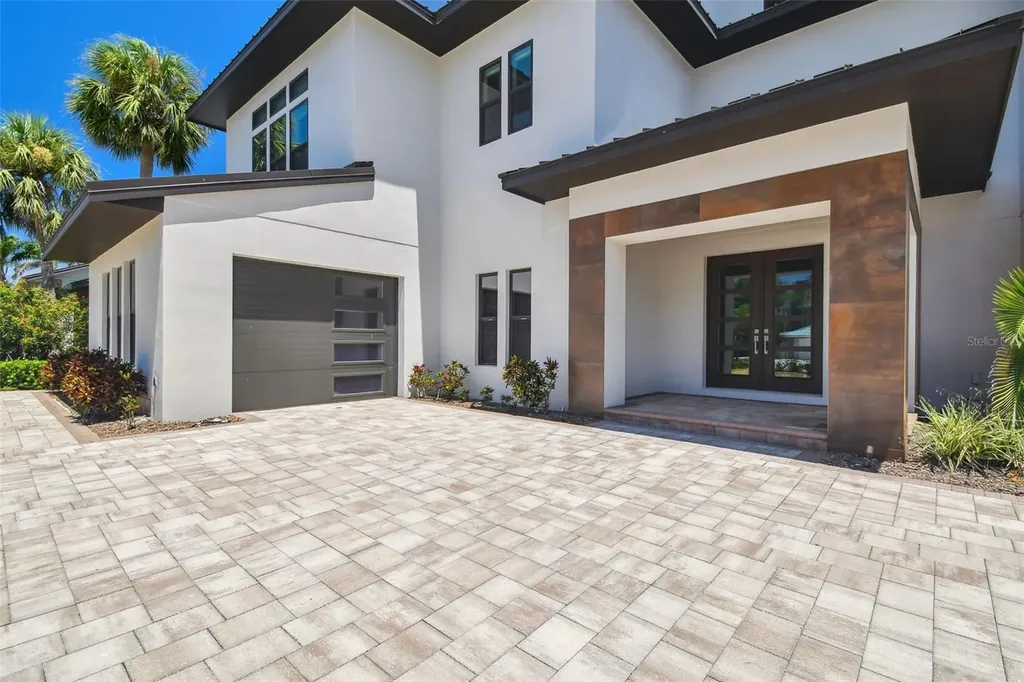 105 9th Street E Tierra Verde FL 33715