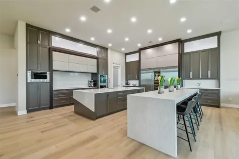 105 9th Street E Tierra Verde FL 33715