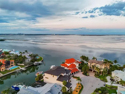 105 9th Street E Tierra Verde FL 33715