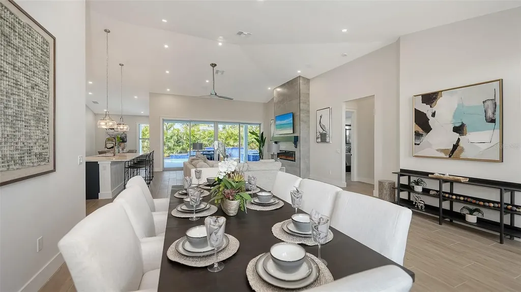 8009 20th Place W Bradenton FL 34209