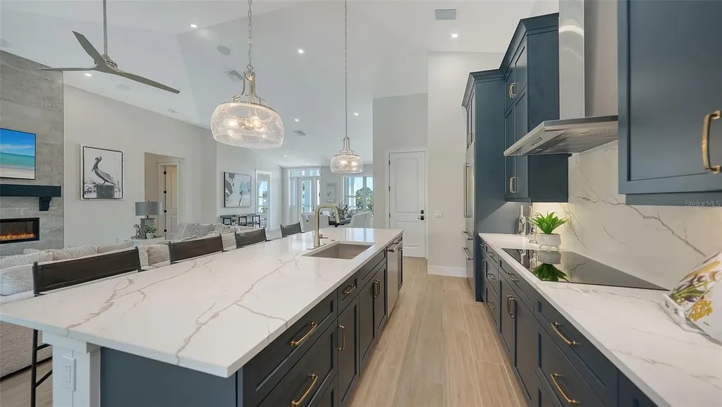 8009 20th Place W Bradenton FL 34209