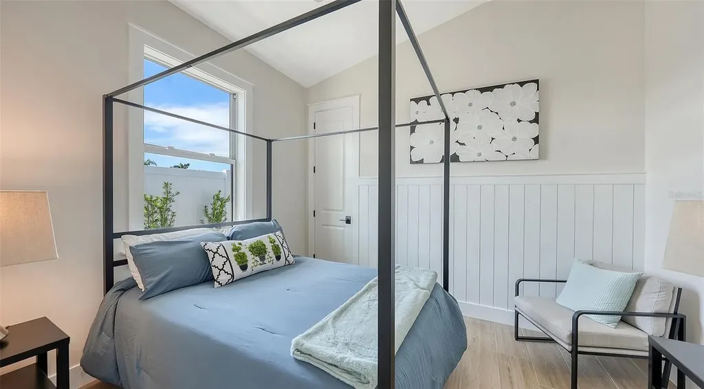 8009 20th Place W Bradenton FL 34209