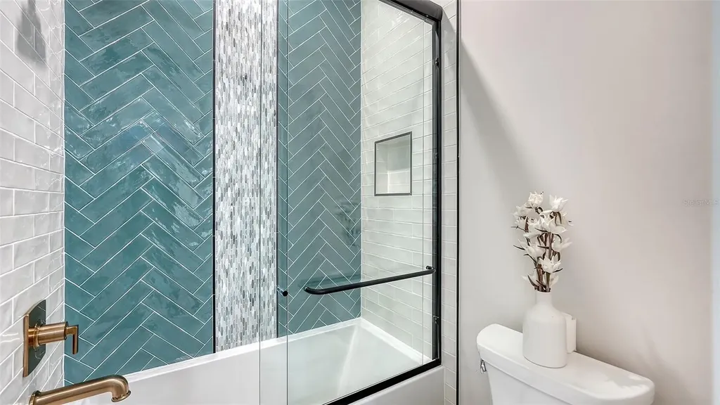 8009 20th Place W Bradenton FL 34209