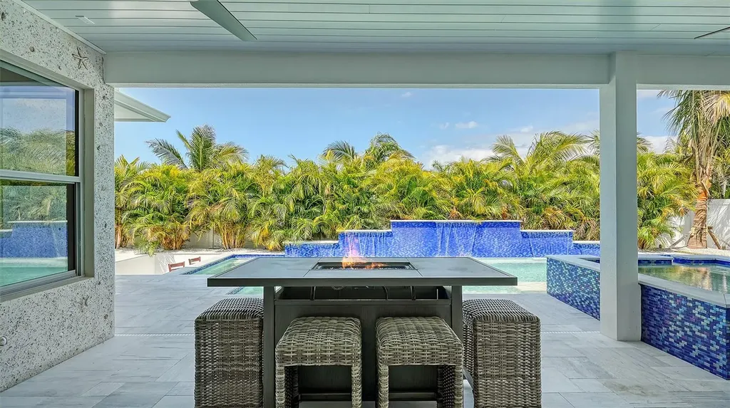 8009 20th Place W Bradenton FL 34209