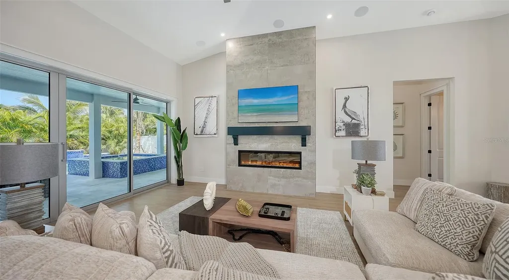 8009 20th Place W Bradenton FL 34209