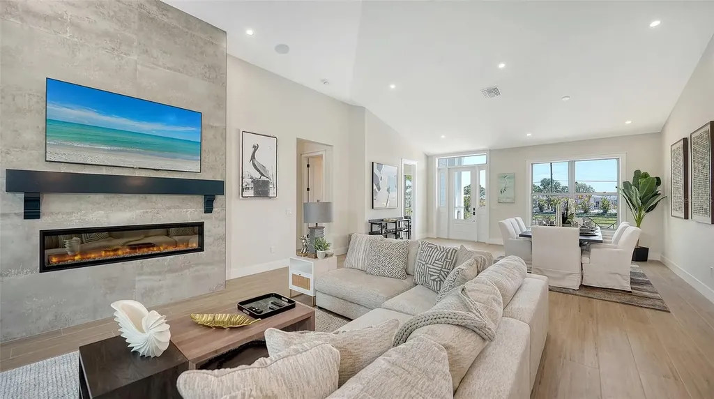 8009 20th Place W Bradenton FL 34209