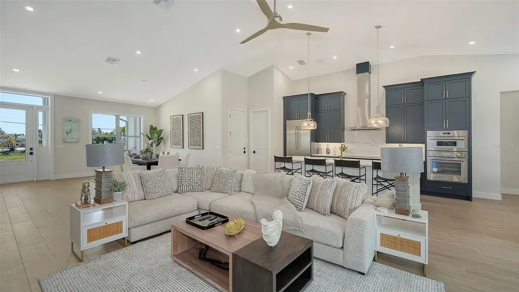 8009 20th Place W Bradenton FL 34209