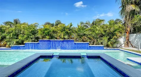8009 20th Place W Bradenton FL 34209
