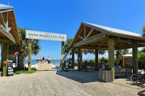 8009 20th Place W Bradenton FL 34209