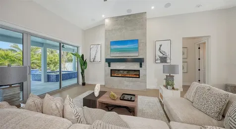 8009 20th Place W Bradenton FL 34209