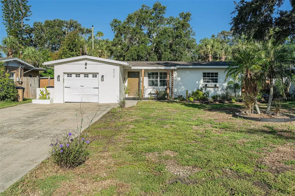 4210 Huntington Street NE St Petersburg FL 33703