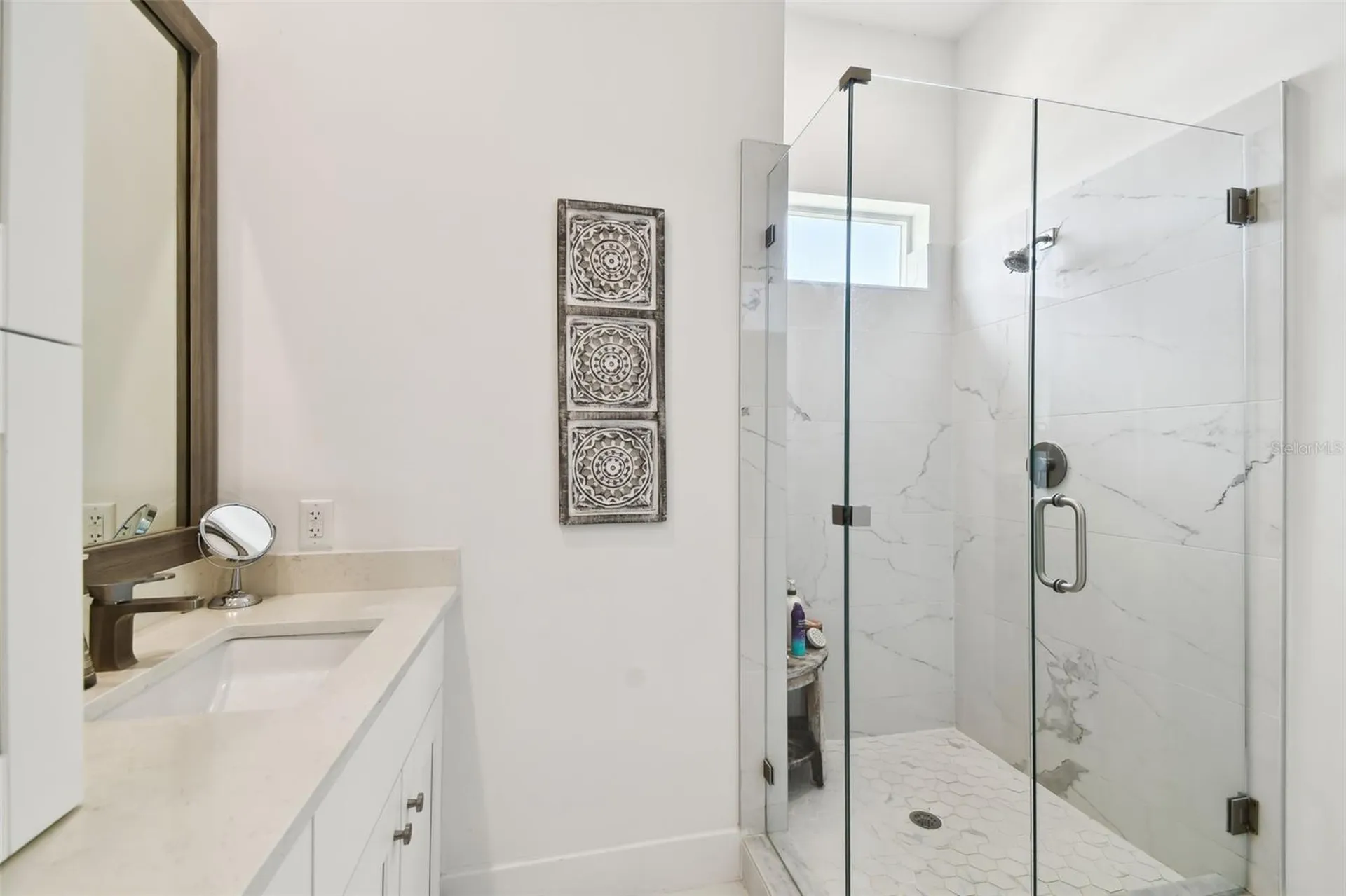 3100 W Paul Avenue Tampa FL 33611