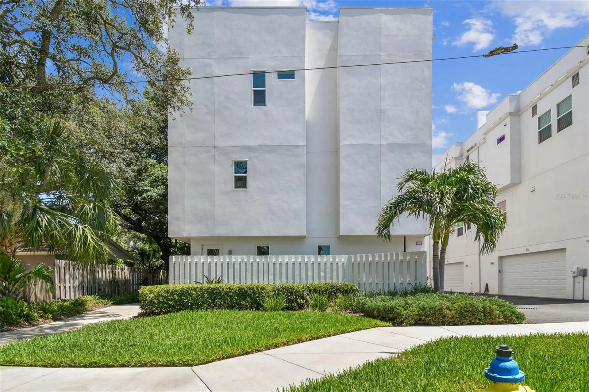 3100 W Paul Avenue Tampa FL 33611