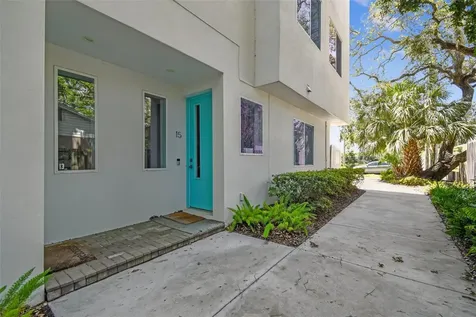 3100 W Paul Avenue Tampa FL 33611