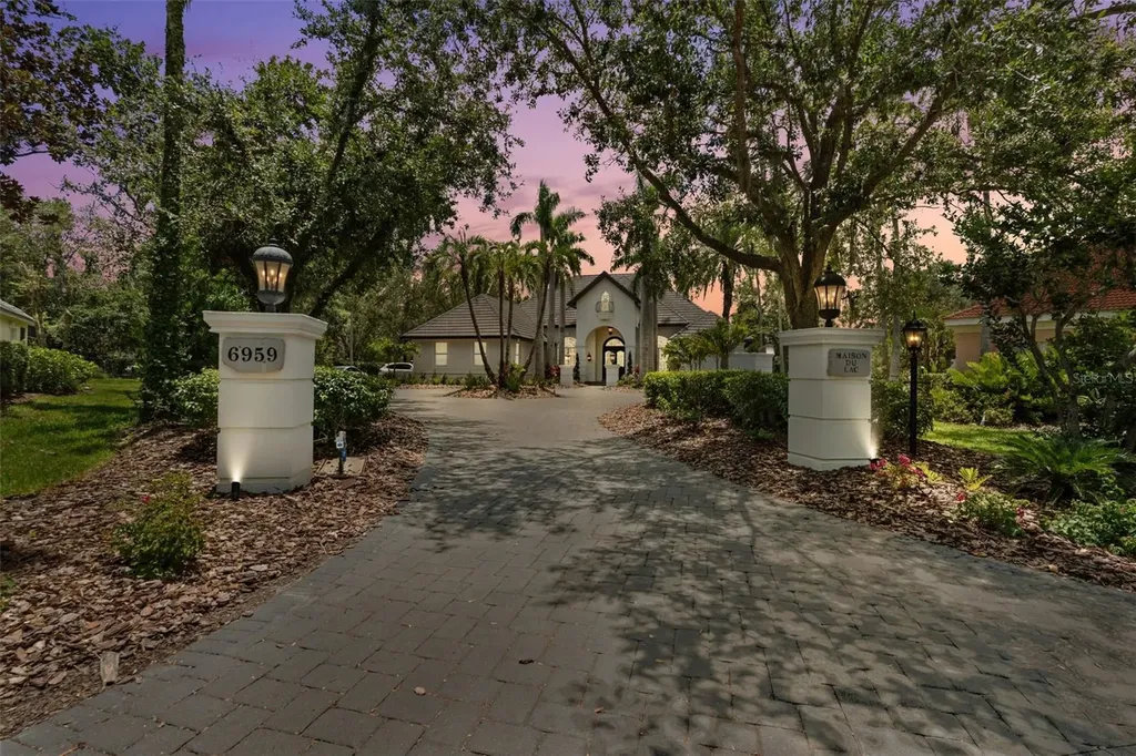 6959 Westchester Circle Lakewood Ranch FL 34202