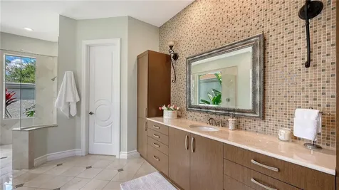 6959 Westchester Circle Lakewood Ranch FL 34202