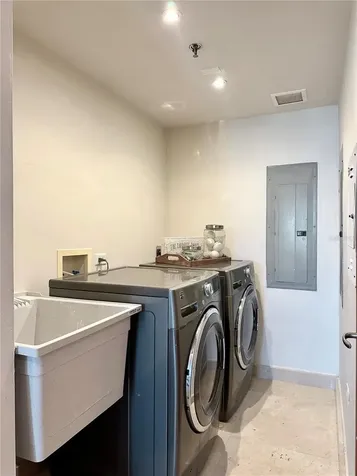 35 Avenue Luis Muñoz Rivera San Juan PR 00901
