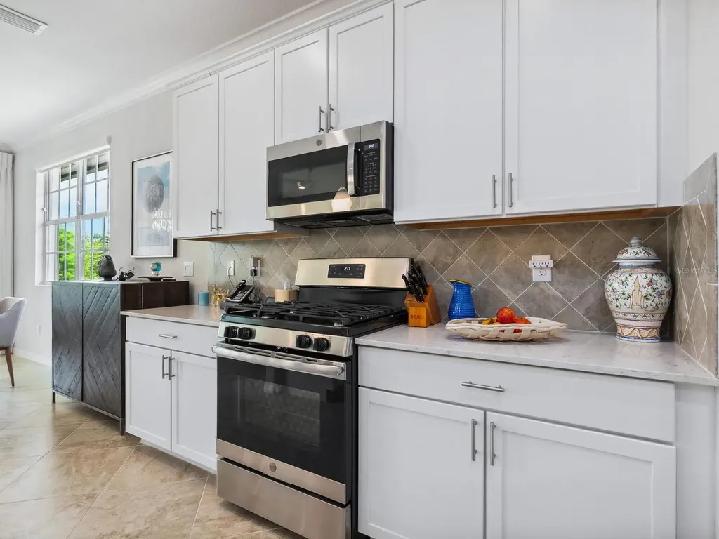 7387 Divot Loop Lakewood Ranch FL 34202