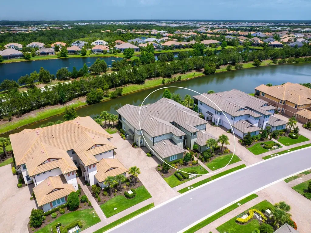 7387 Divot Loop Lakewood Ranch FL 34202