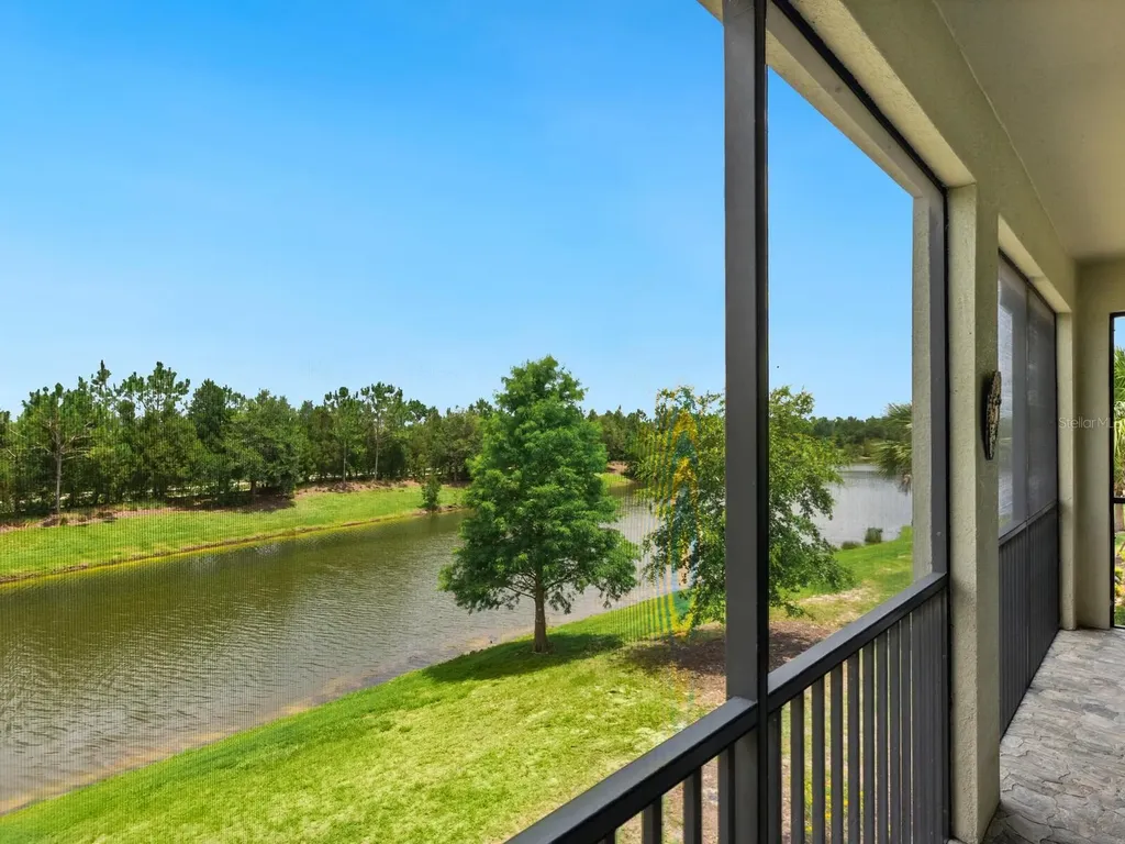 7387 Divot Loop Lakewood Ranch FL 34202