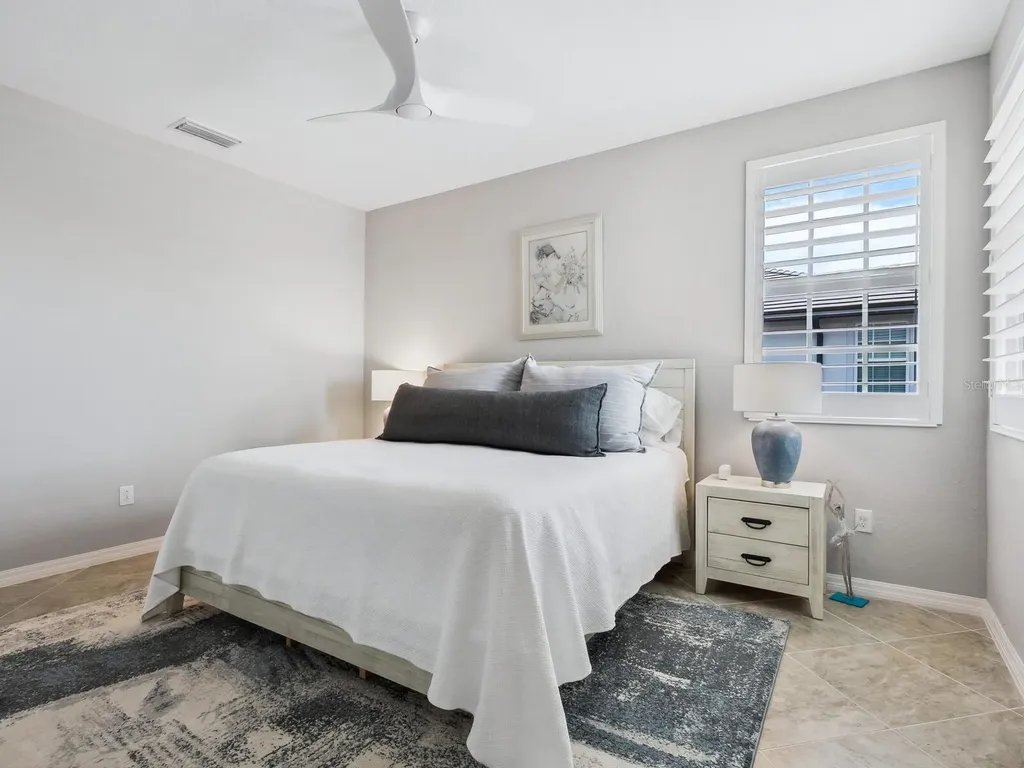 7387 Divot Loop Lakewood Ranch FL 34202