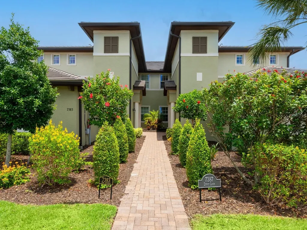 7387 Divot Loop Lakewood Ranch FL 34202