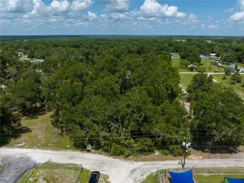 Tangerine Street Bowling Green FL 33834