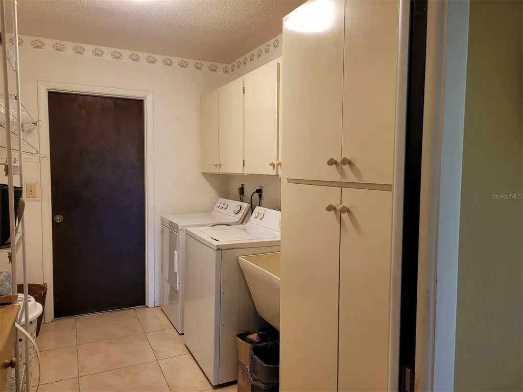 1608 E Cypress Point Drive Venice FL 34293
