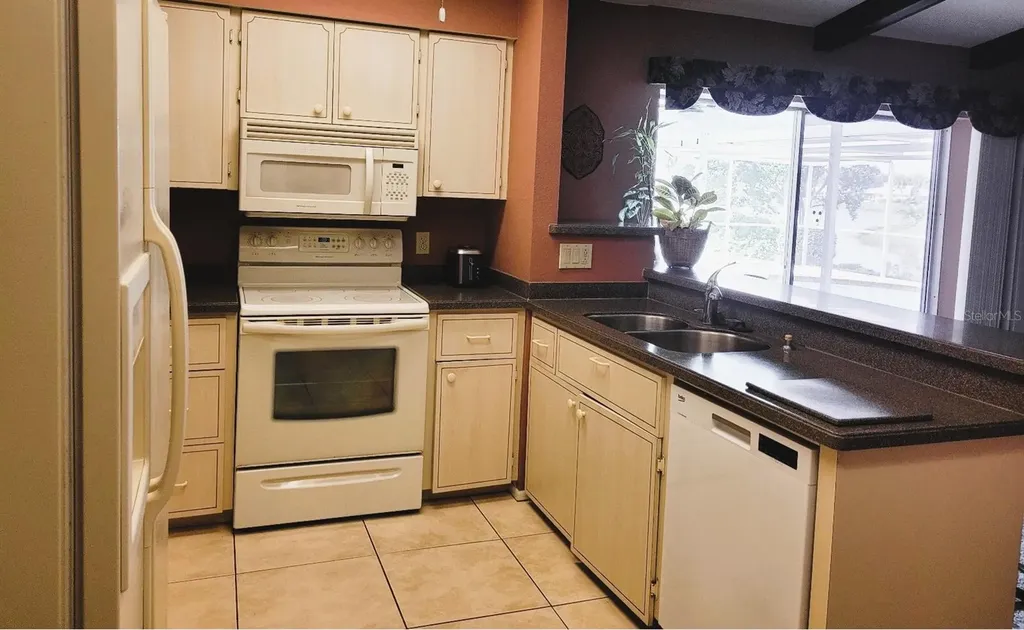 1608 E Cypress Point Drive Venice FL 34293