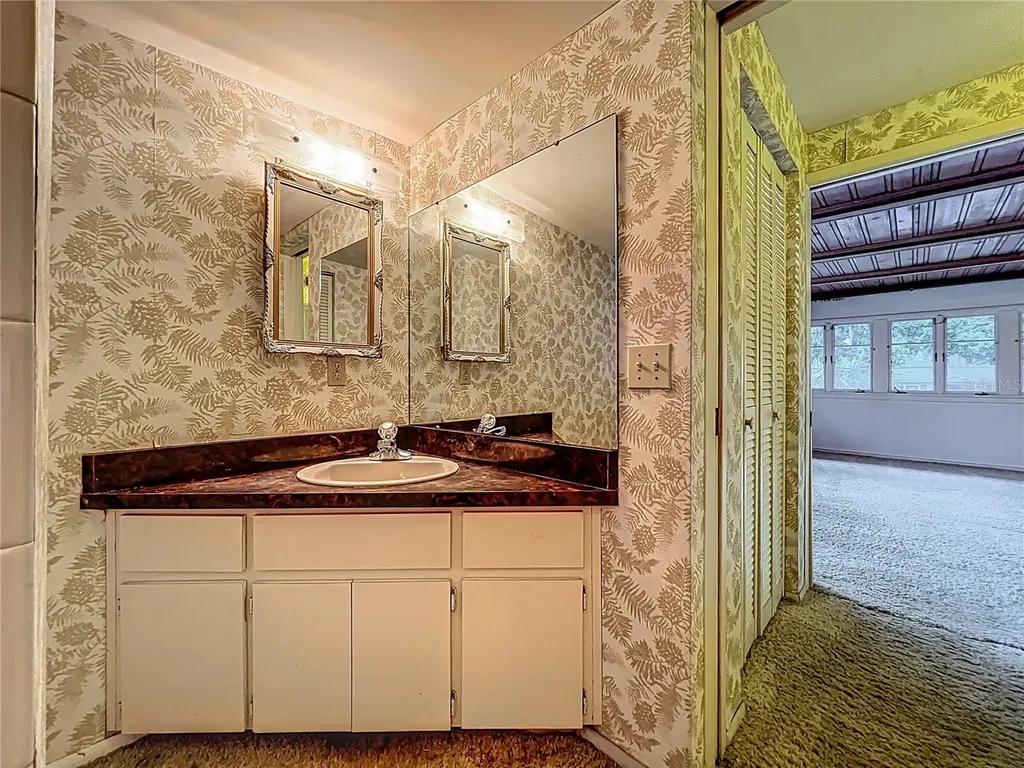 1606 Orangewood Avenue Orlando FL 32806