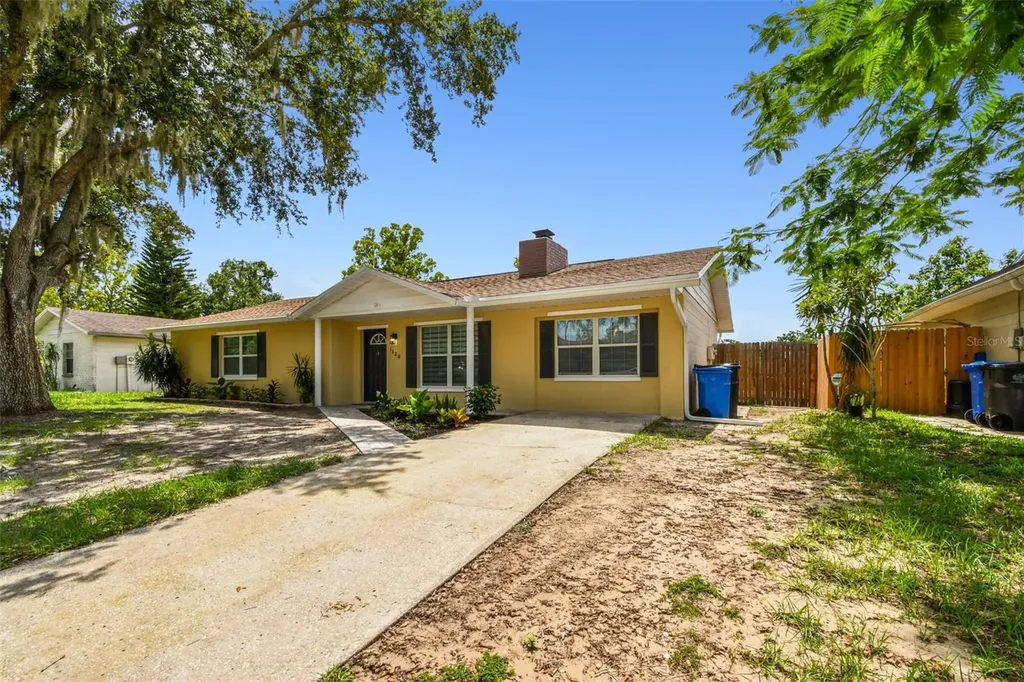 1320 Oak Valley Drive Seffner FL 33584