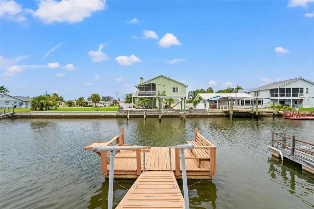 7401 Islander Lane Hudson FL 34667